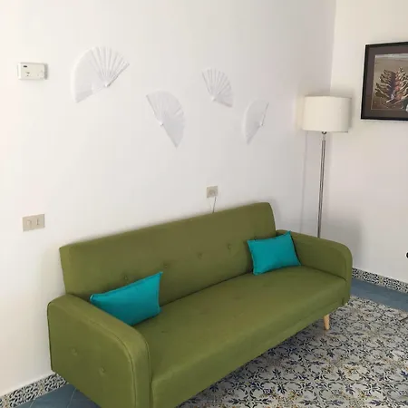 Helios فندق كابري