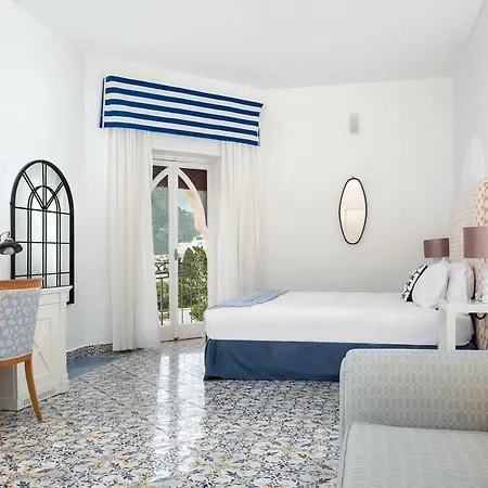 Helios 3* كابري