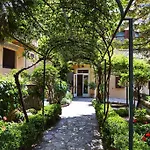 Helios Hotel 3*
