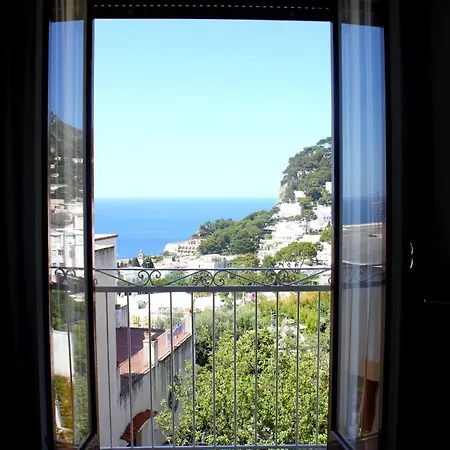 Ξενοδοχείο Helios 3*