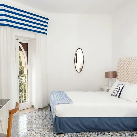 Helios Ξενοδοχείο Κάπρι