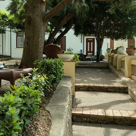 Helios Ξενοδοχείο 3*