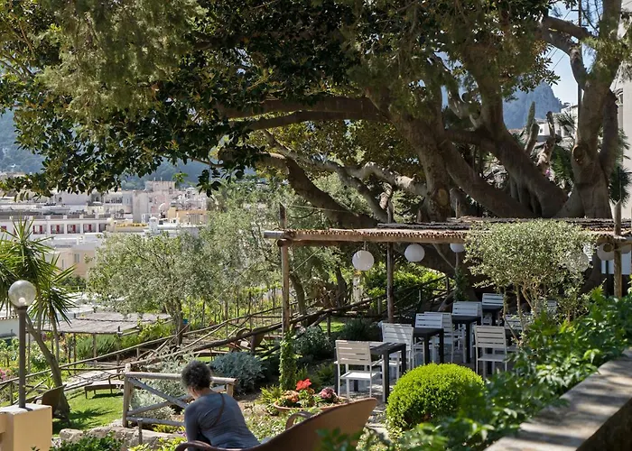 Helios Отель Капри