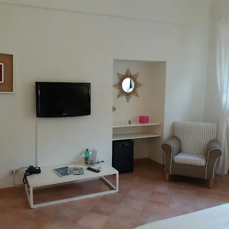 Helios 3* Capri