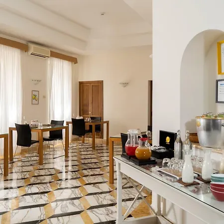 Helios Hotel